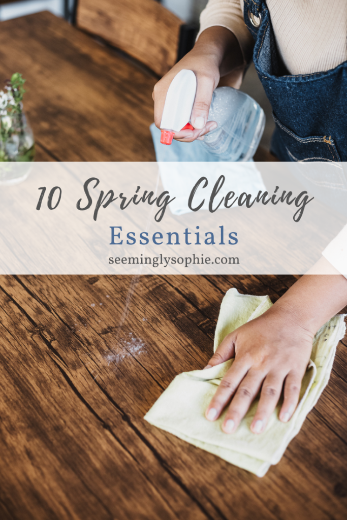 I LOVE to clean! There are so many new products and gadgets out there now that make cleaning and organization so easy. I've put together a list of all of my favorite cleaning products to help you get in the spirit of cleaning too. I hope these recommendations help! #cleaning #organization #essentials #home #Amazon #affiliate #storage #clean